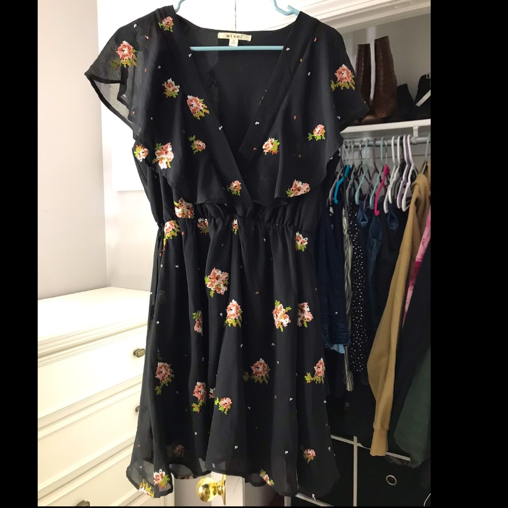 Flowy floral embroidered black dress